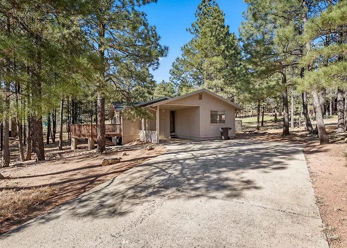 Charming 3bd Continental Country Club Retreat In