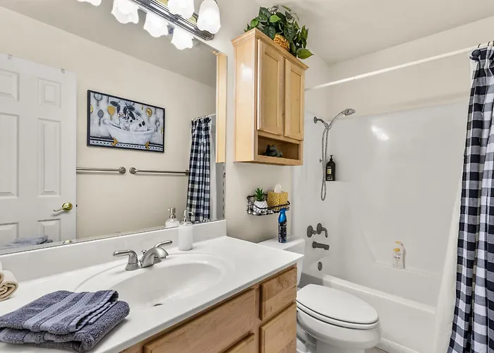 Charming 3bd Continental Country Club Retreat In Holiday home Flagstaff