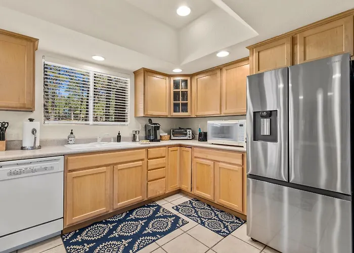 Charming 3bd Continental Country Club Retreat In Holiday home